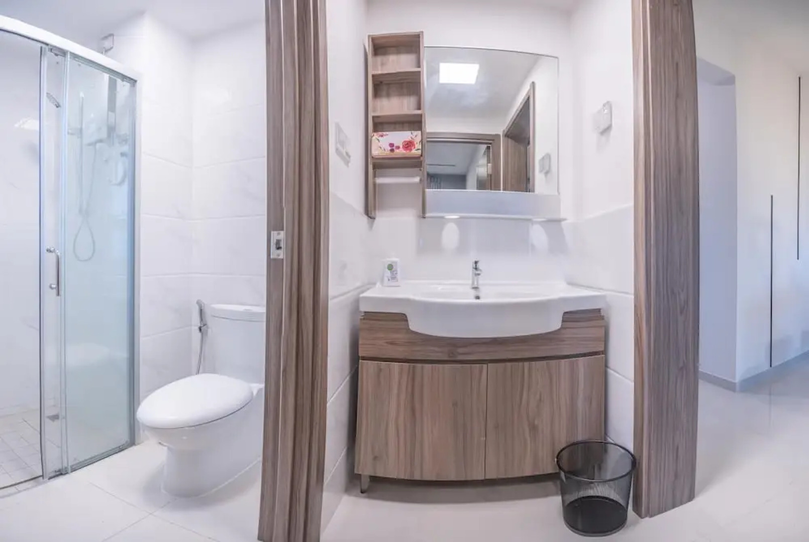 OYO Home 89312 Fantastic 1 Bedroom Starview