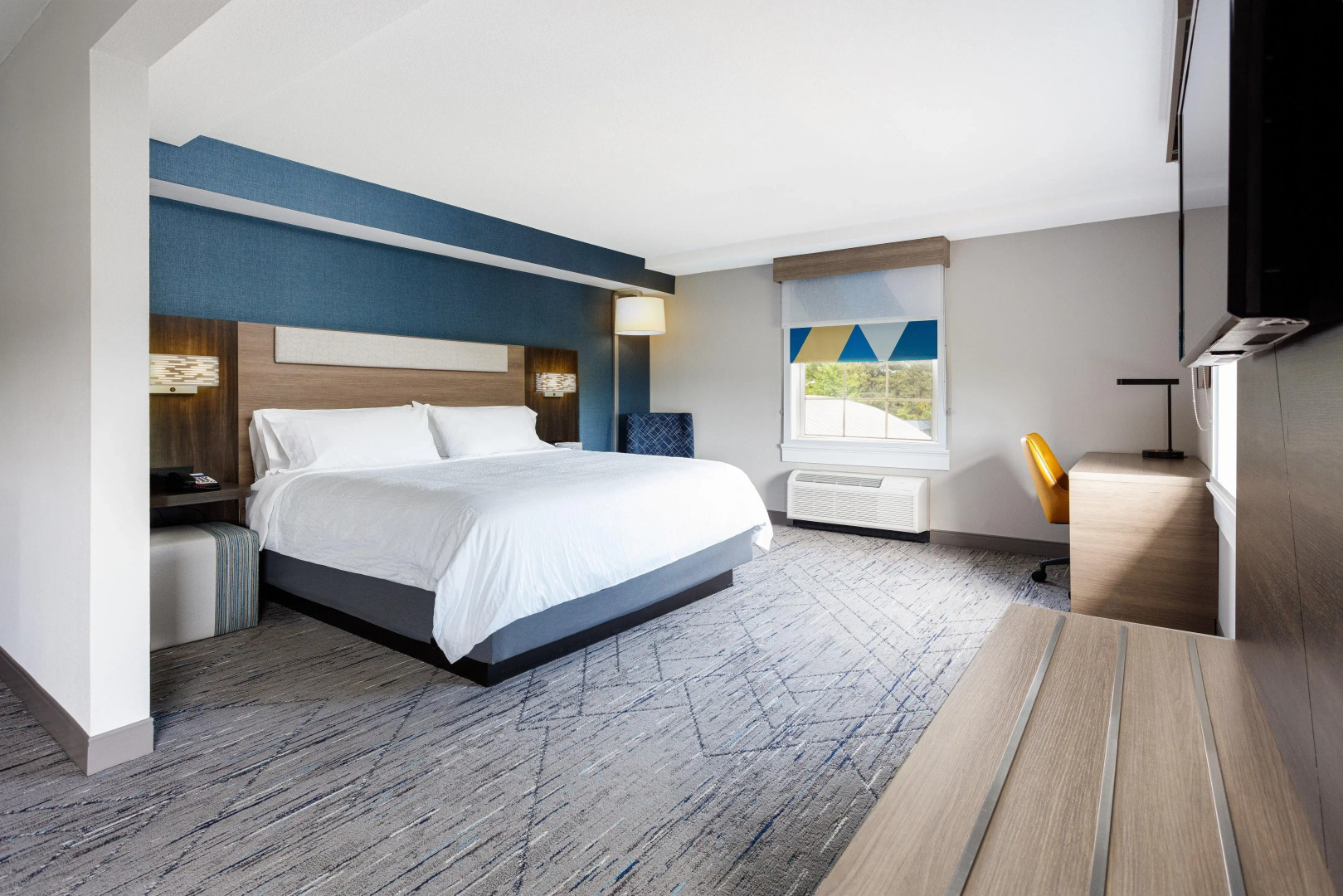 Holiday Inn Express & Suites Williamsburg by IHG