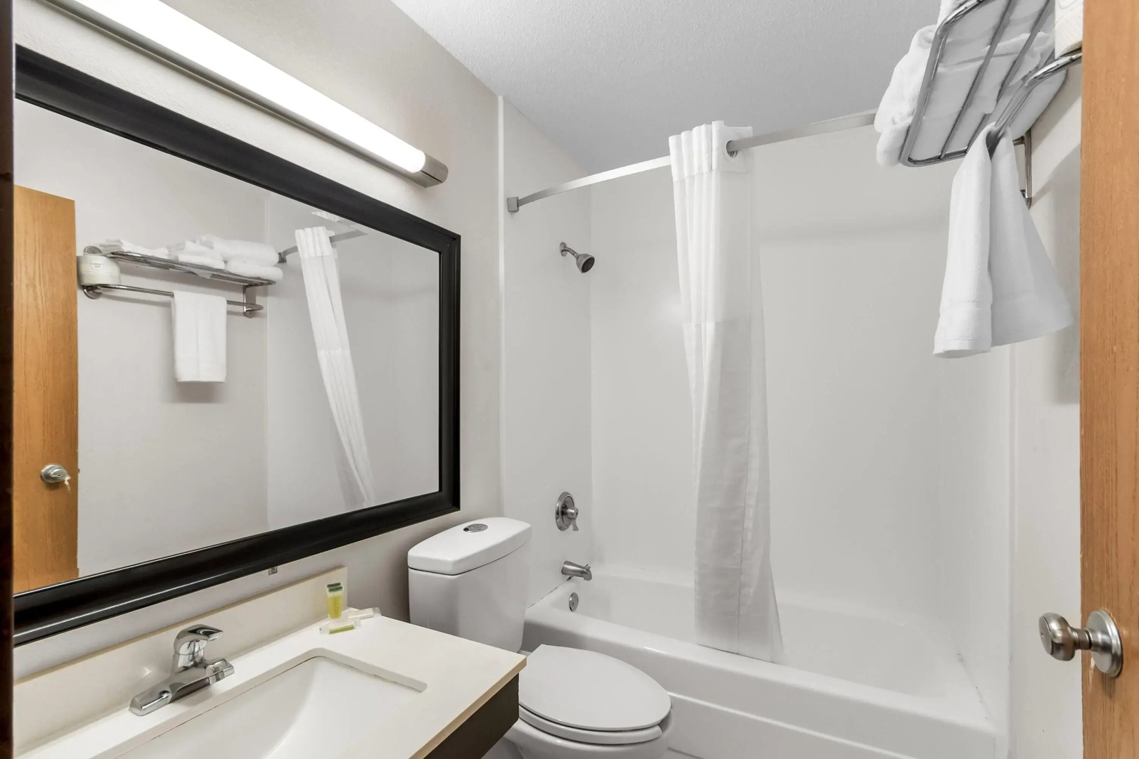 Super 8 by Wyndham Dumfries/Quantico