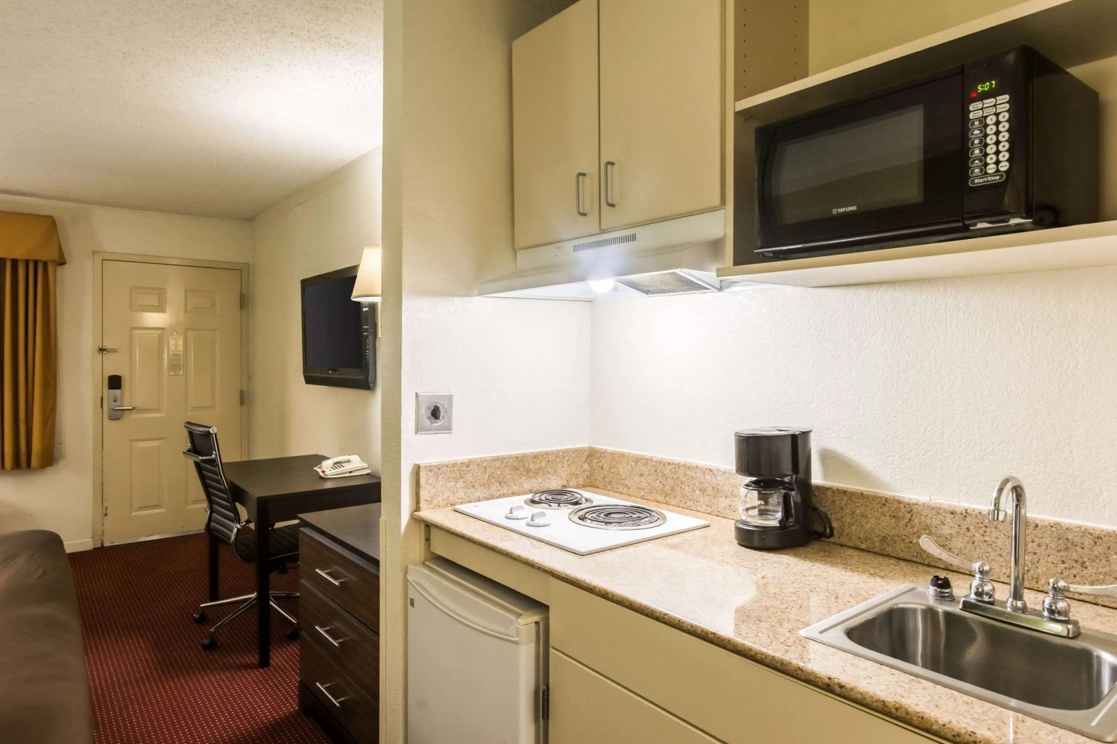 Suburban Studios Florence I-95