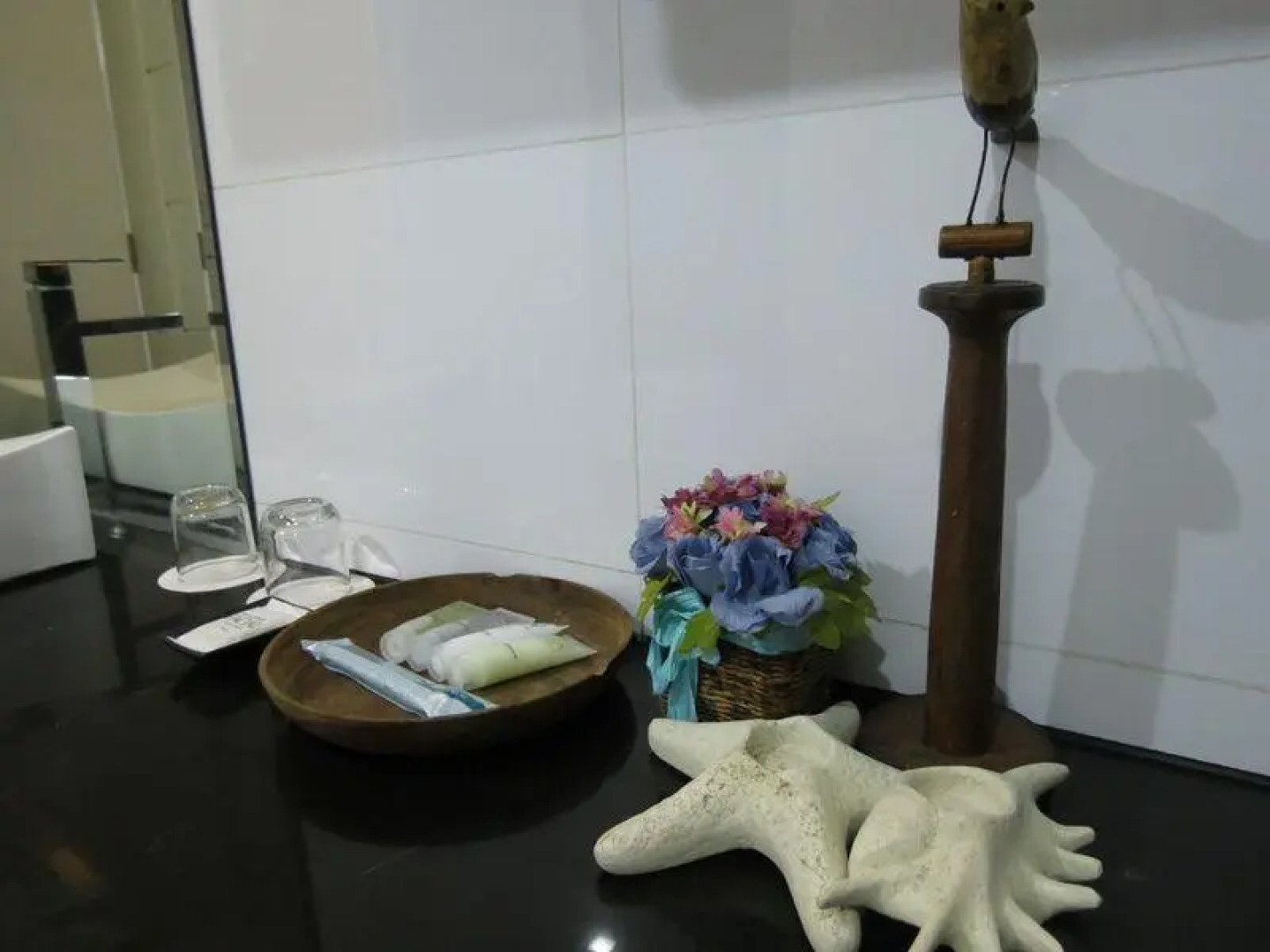 Anilao Awari Bay Resort