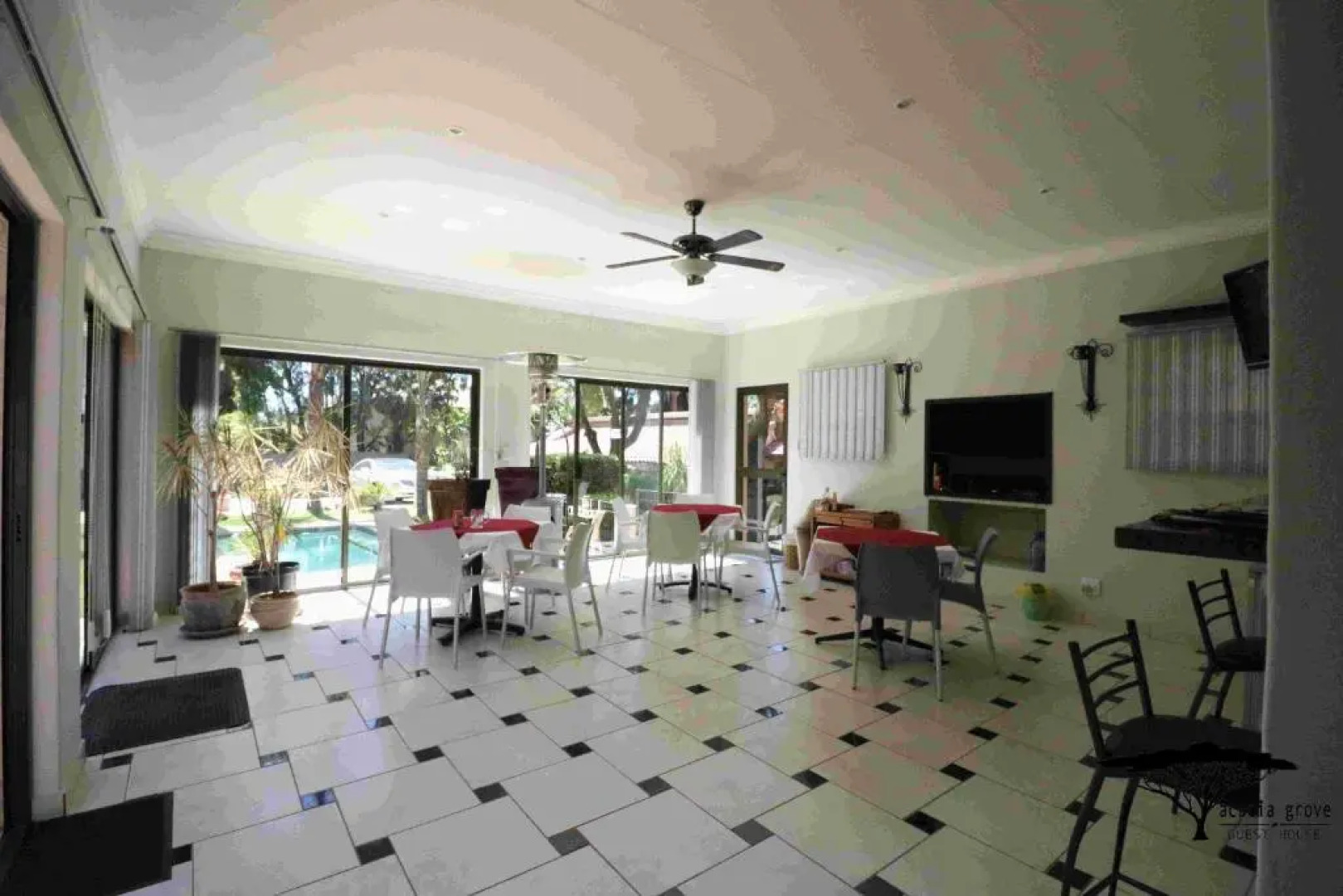 Acacia Grove Guest House