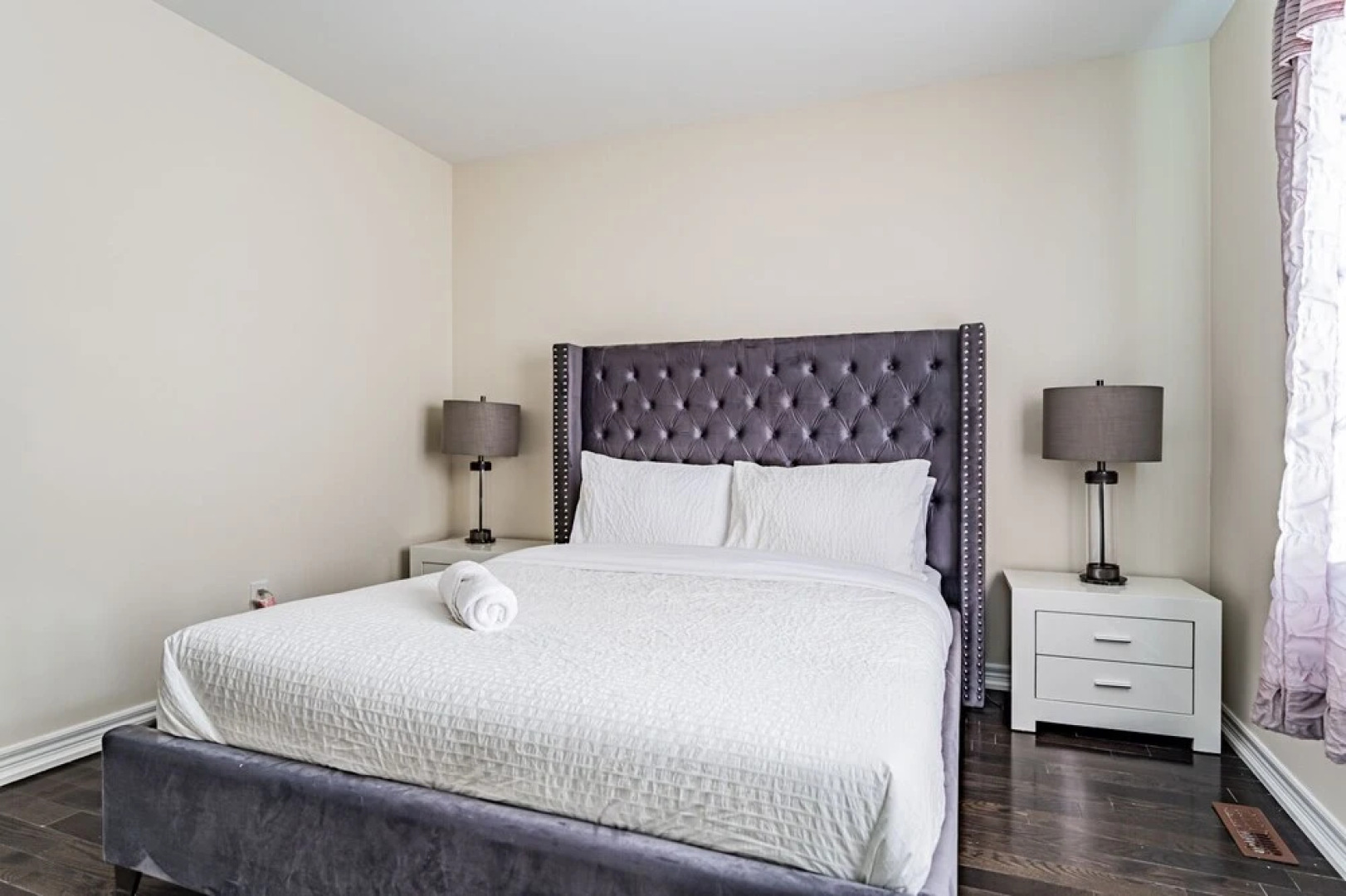 Lady Valentina Boutique Home