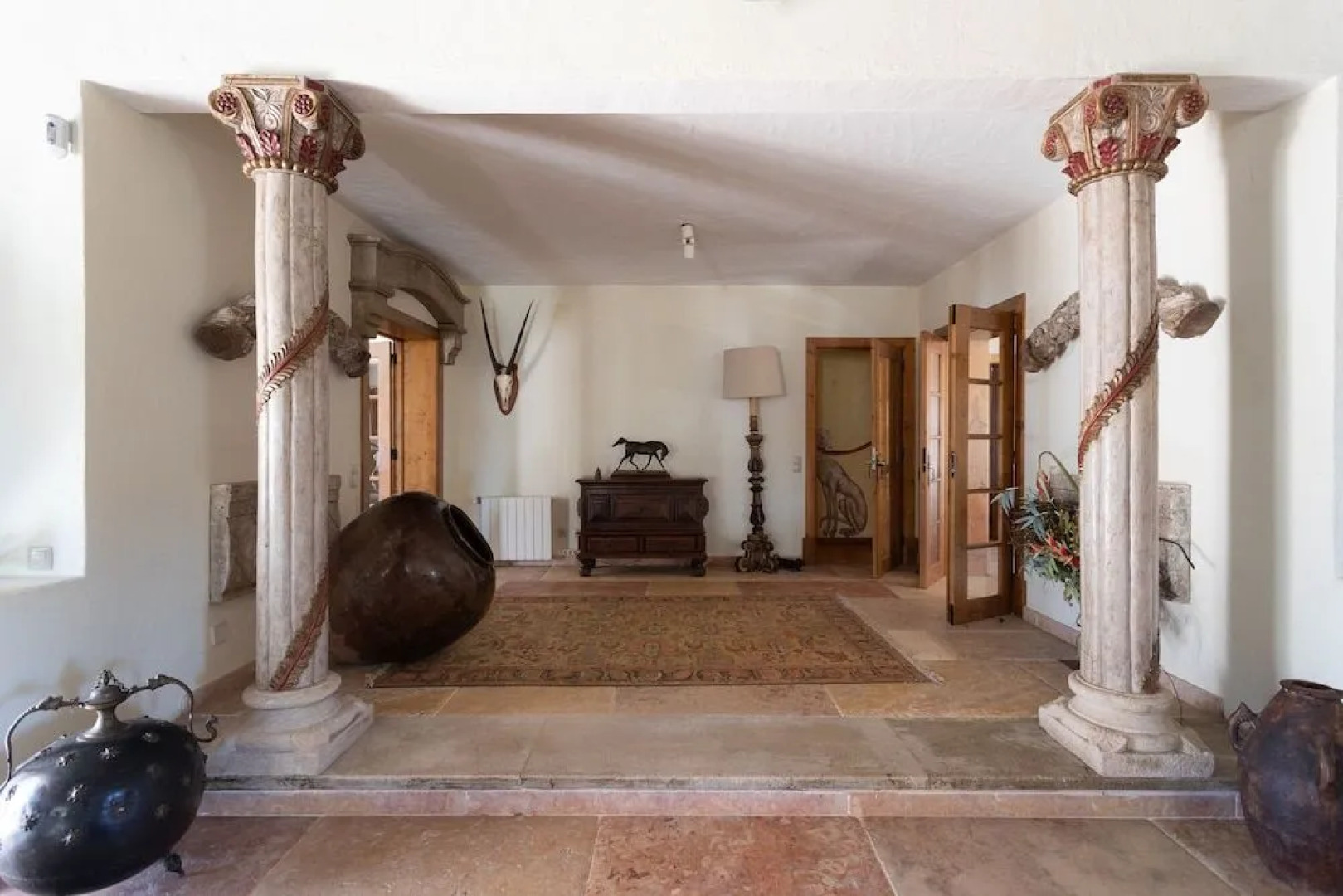 Rosa Estates The Farmhouse & Stables