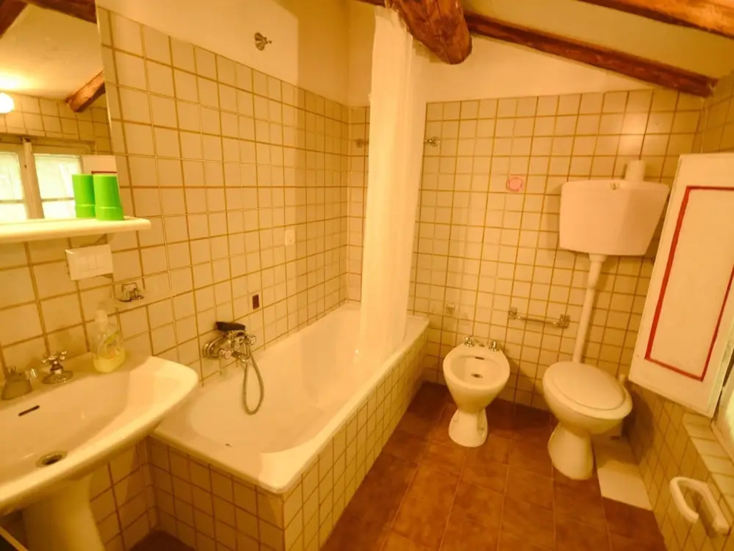 Peaceful Retreat With Shared Pool