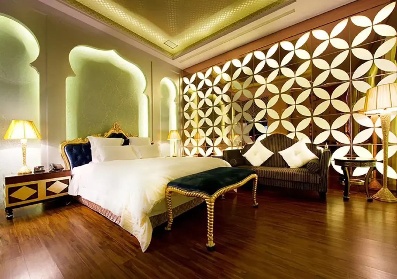 Royal Group Motel Ming Zu Branch