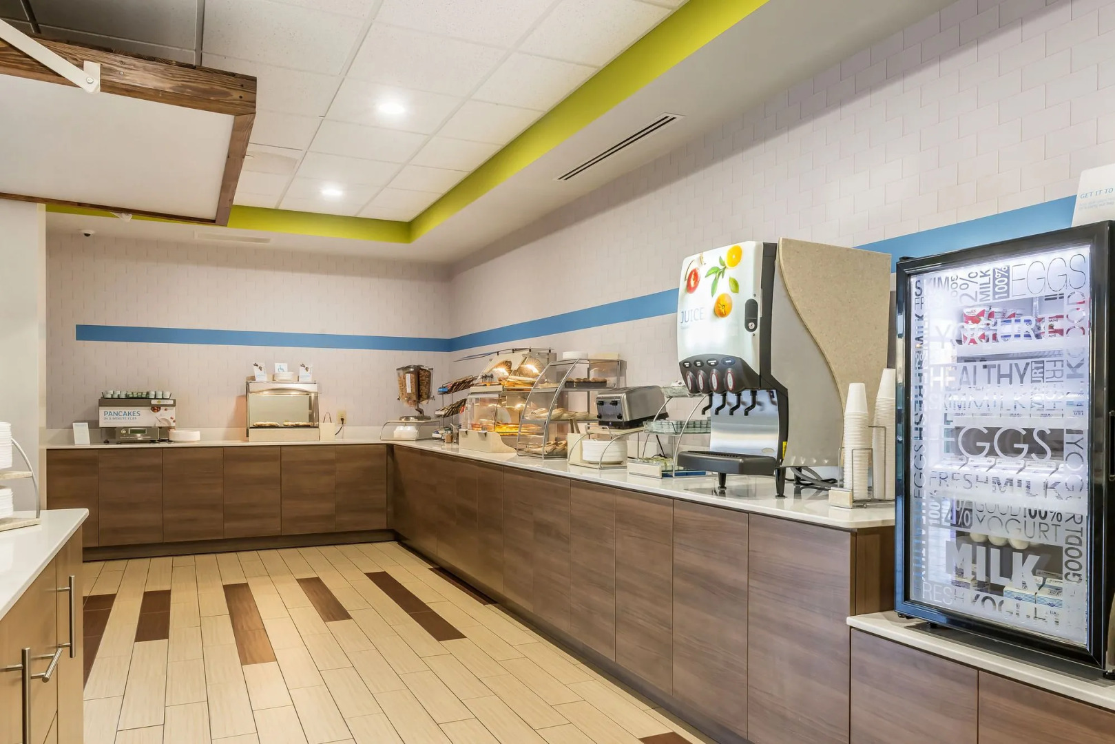 Holiday Inn Express & Suites Clarion