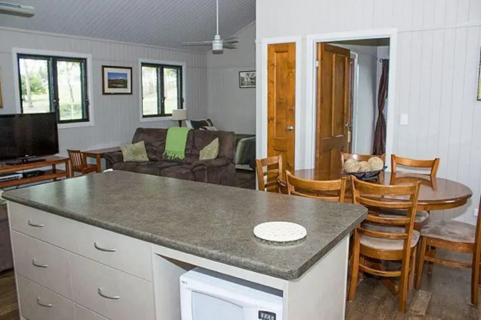 Lillydale Farm Homestay