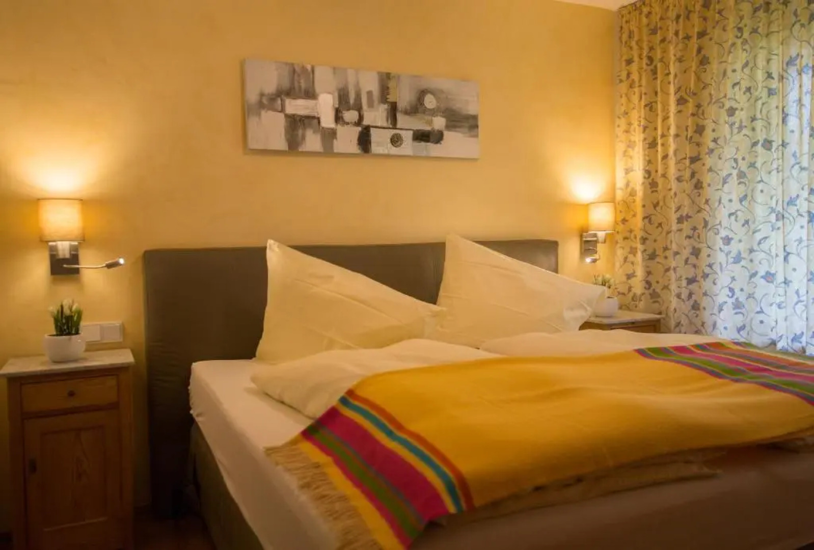 Ferienwohnungen Worz