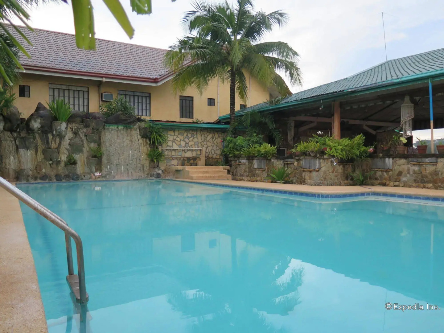 Villa Alzhun Tourist Inn and Restaurant