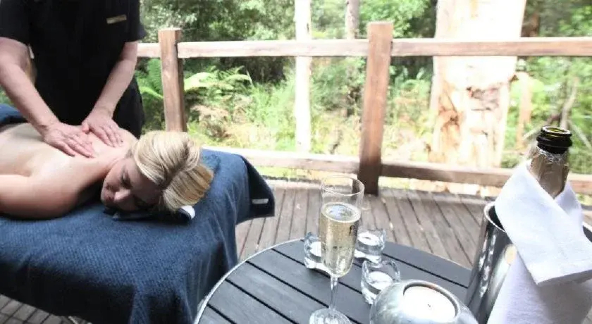 Woodlands Rainforest Retreat