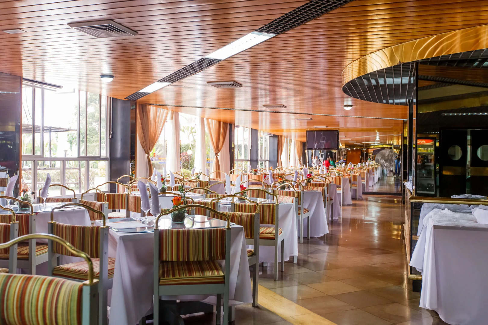 Harbor Querência Hotel