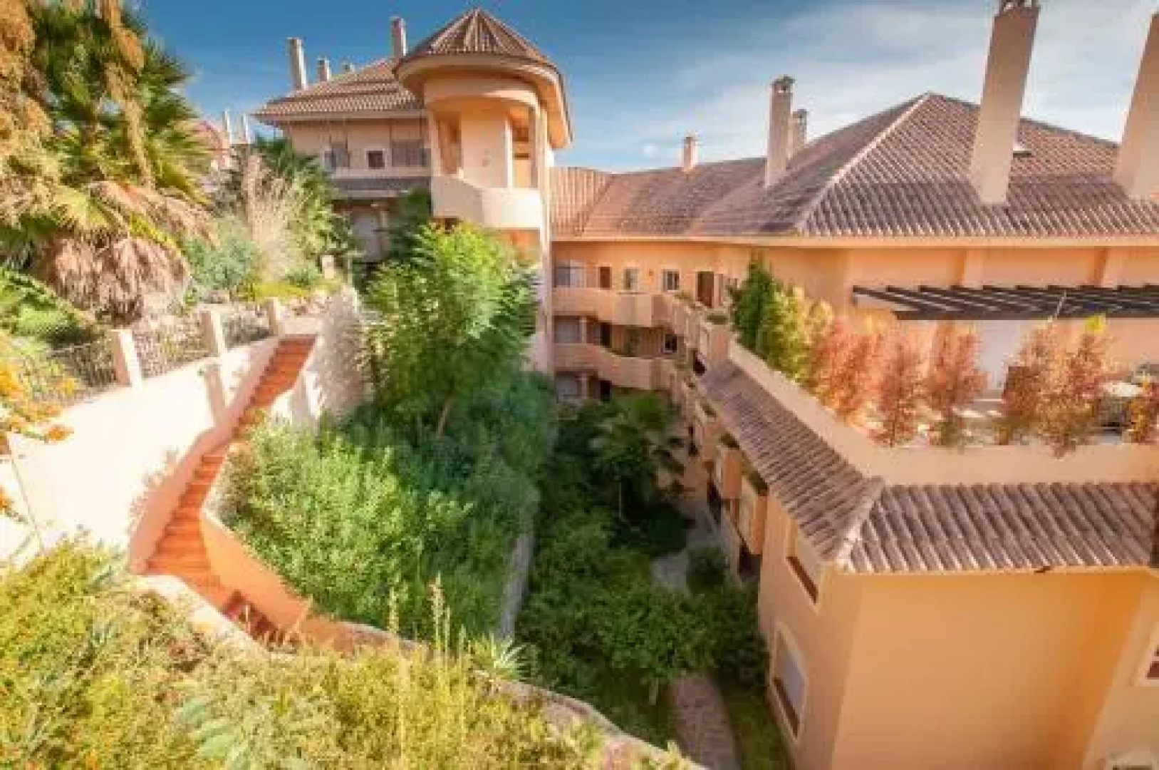 Aloha Hill Club Apartment