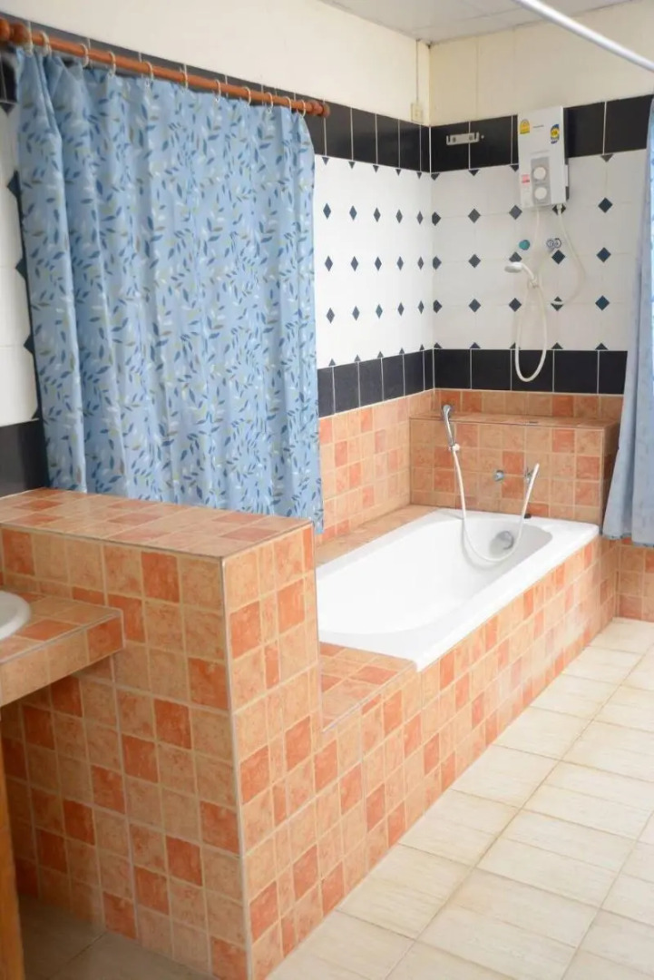 Huaykhakhaeng Country Home Resort