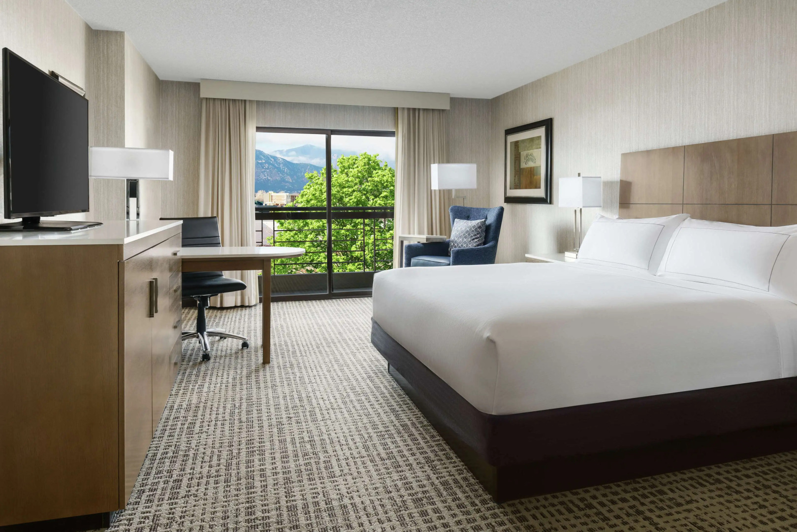 DoubleTree by Hilton Colorado Springs