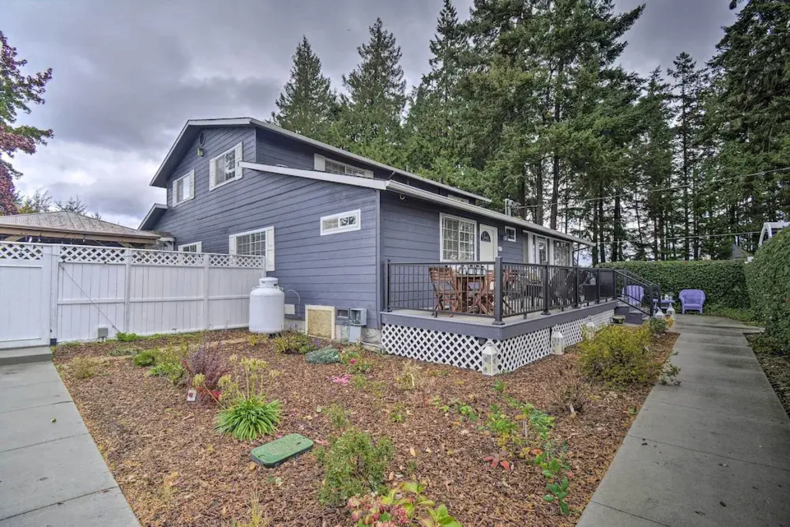 Spacious Home w/ Yard, 20 Miles to Olympic NP