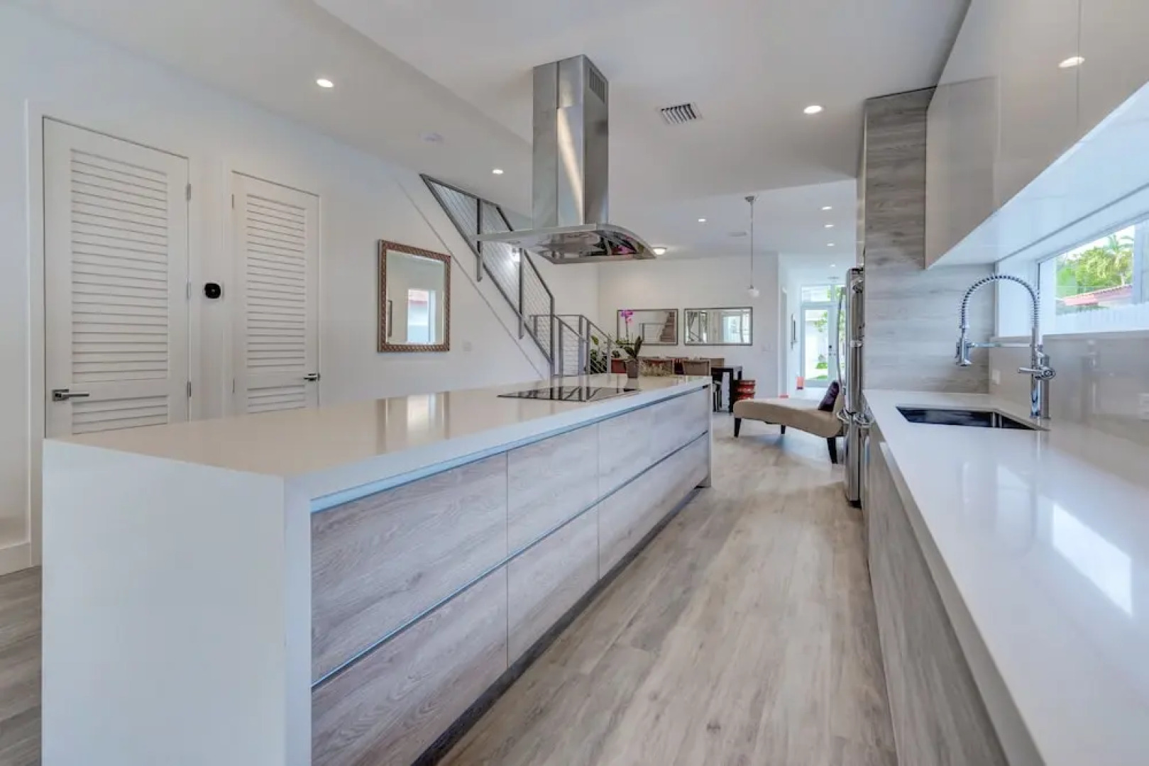 4BR Pool Townhome Duplex by Jos17