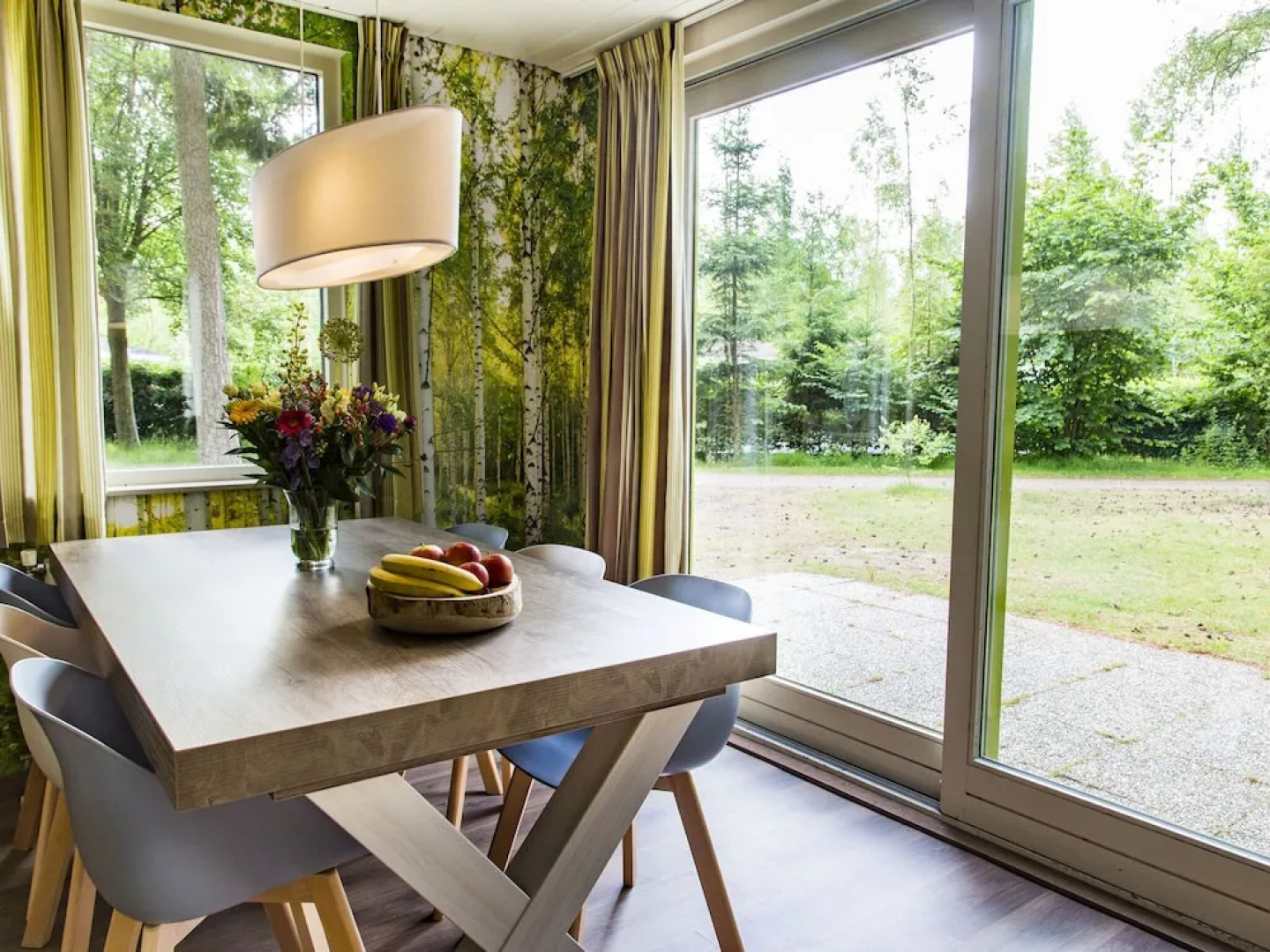 Garden-view Bungalow With a Fireplace, in the Veluwe