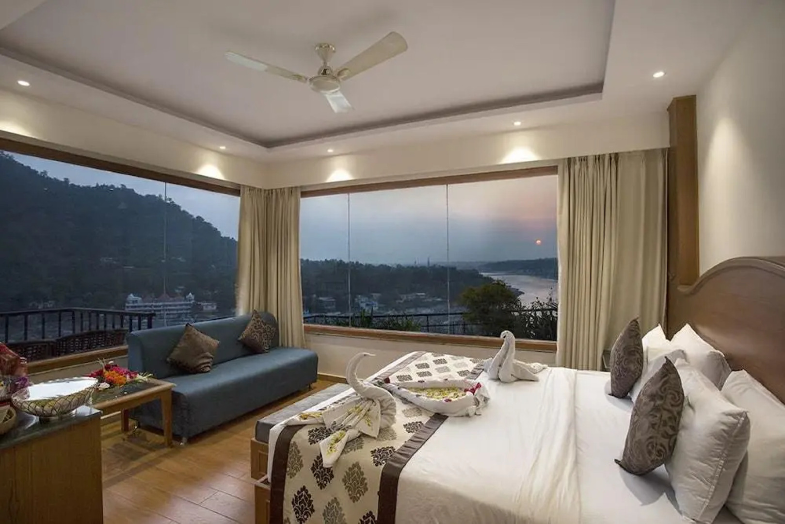 Divine Resort Laxman Jhula