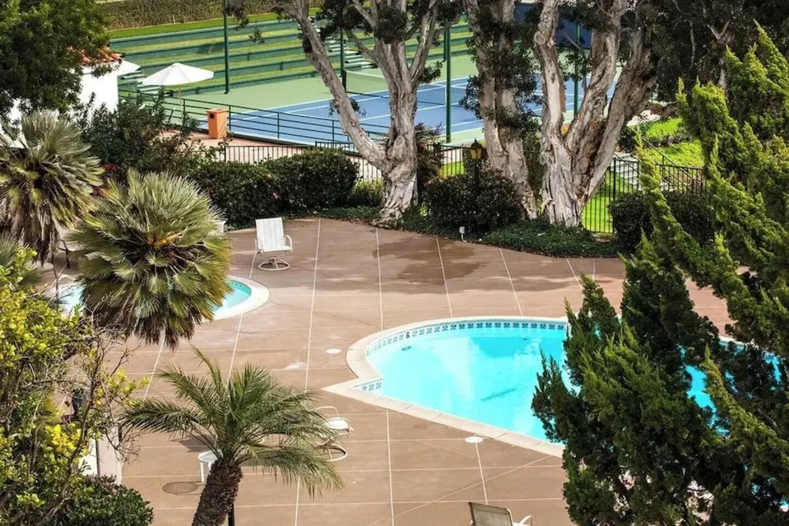 Southern Exposure w/ Private Balcony