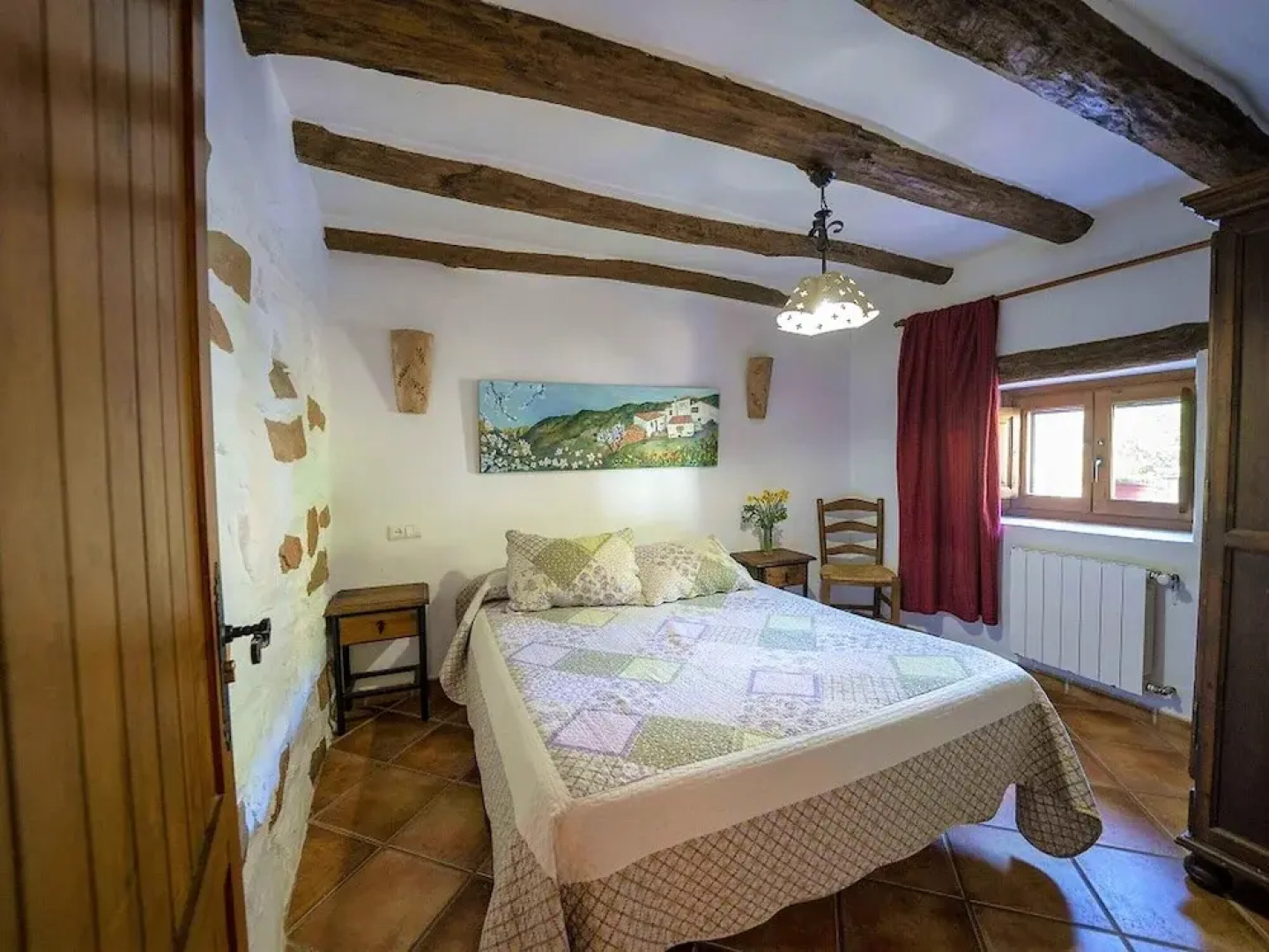 Rustic Mountain Stay, Laroya