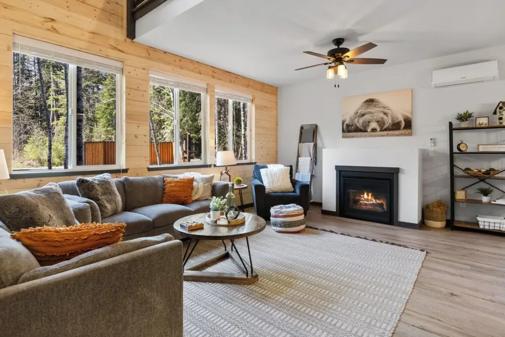 Hikers Haven w/ Hot Tub - Near Mt Rainier!