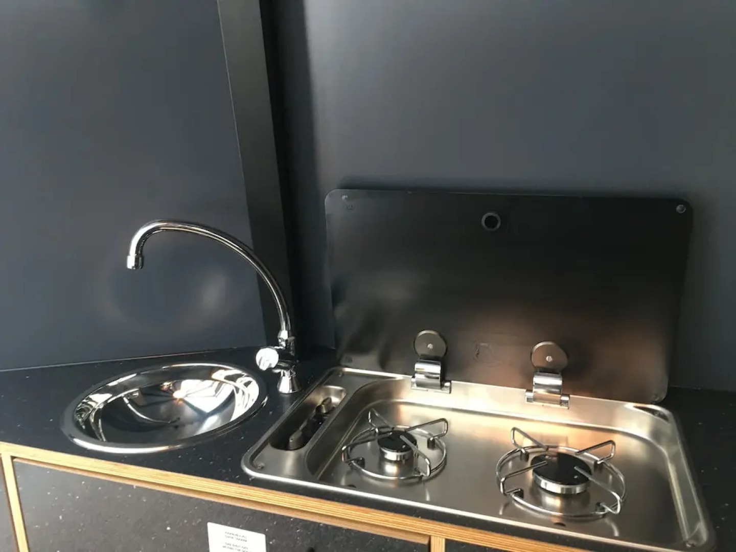 SnowLounge AuroraHut GlasIgloos IceHotel