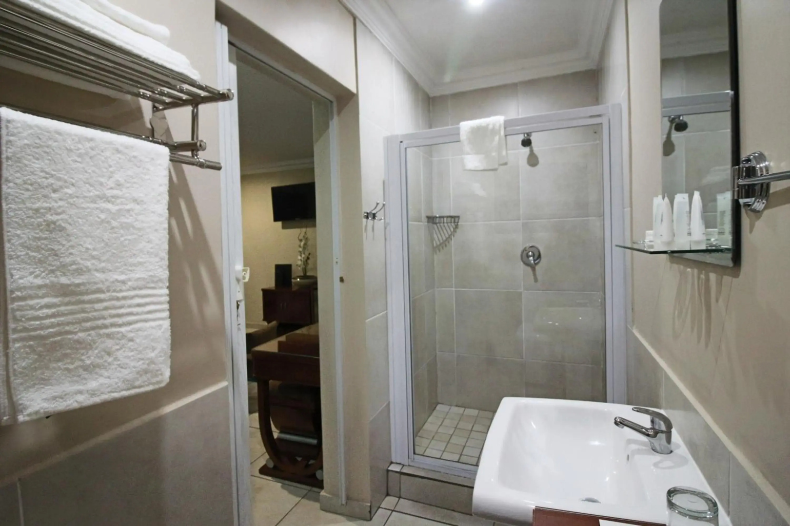 Airport Garden Boutique Hotel