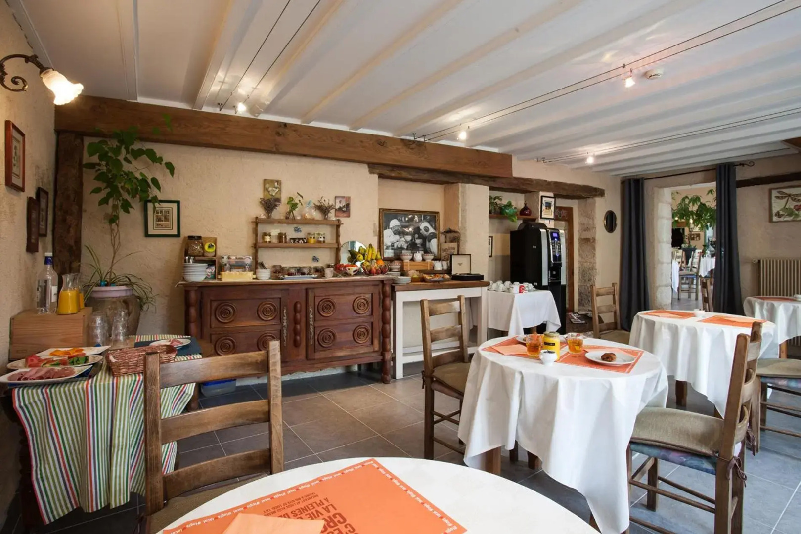 Logis Hôtel Le Lion d'Or