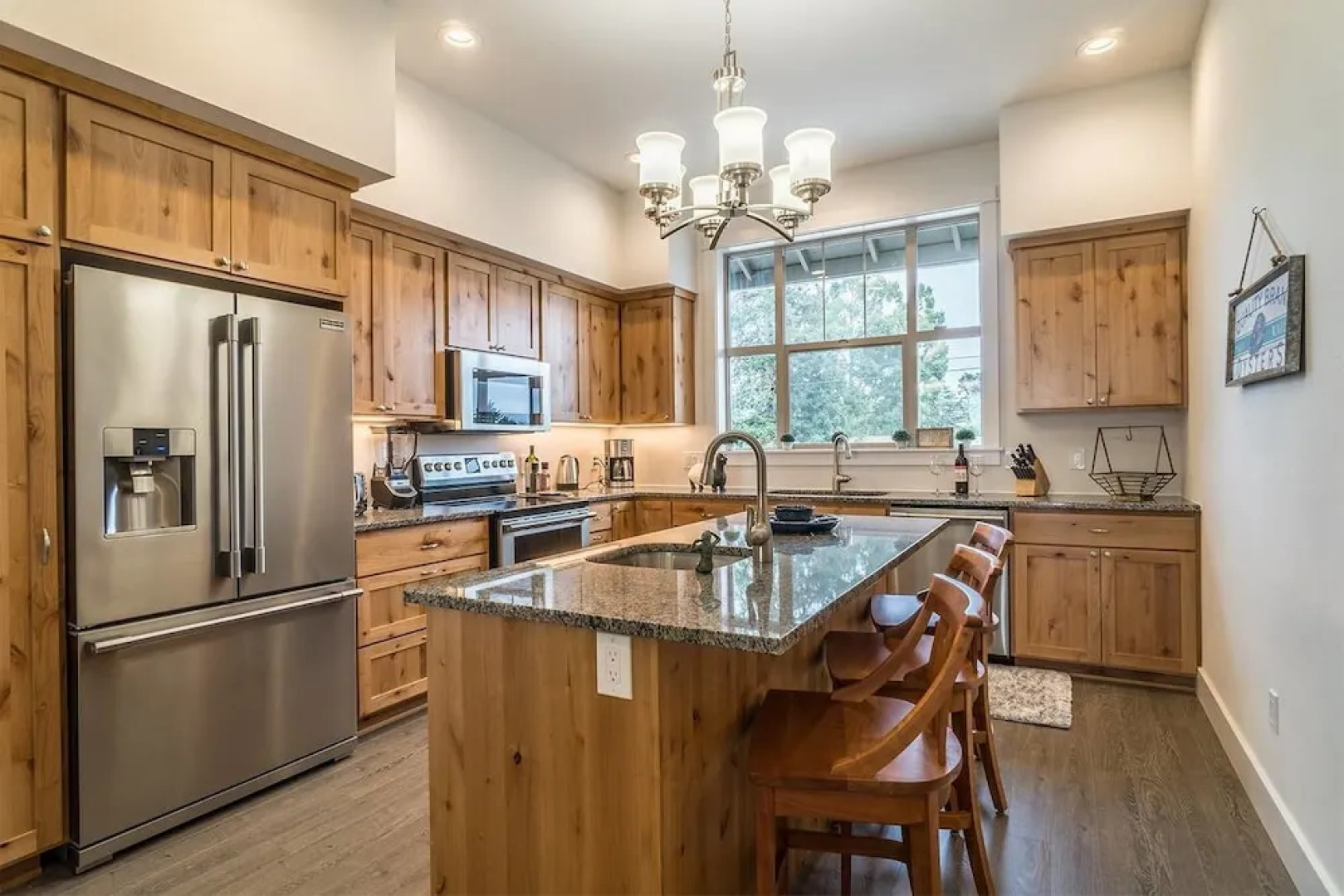 Seagate: Starboard~coos Bay~premiere Property