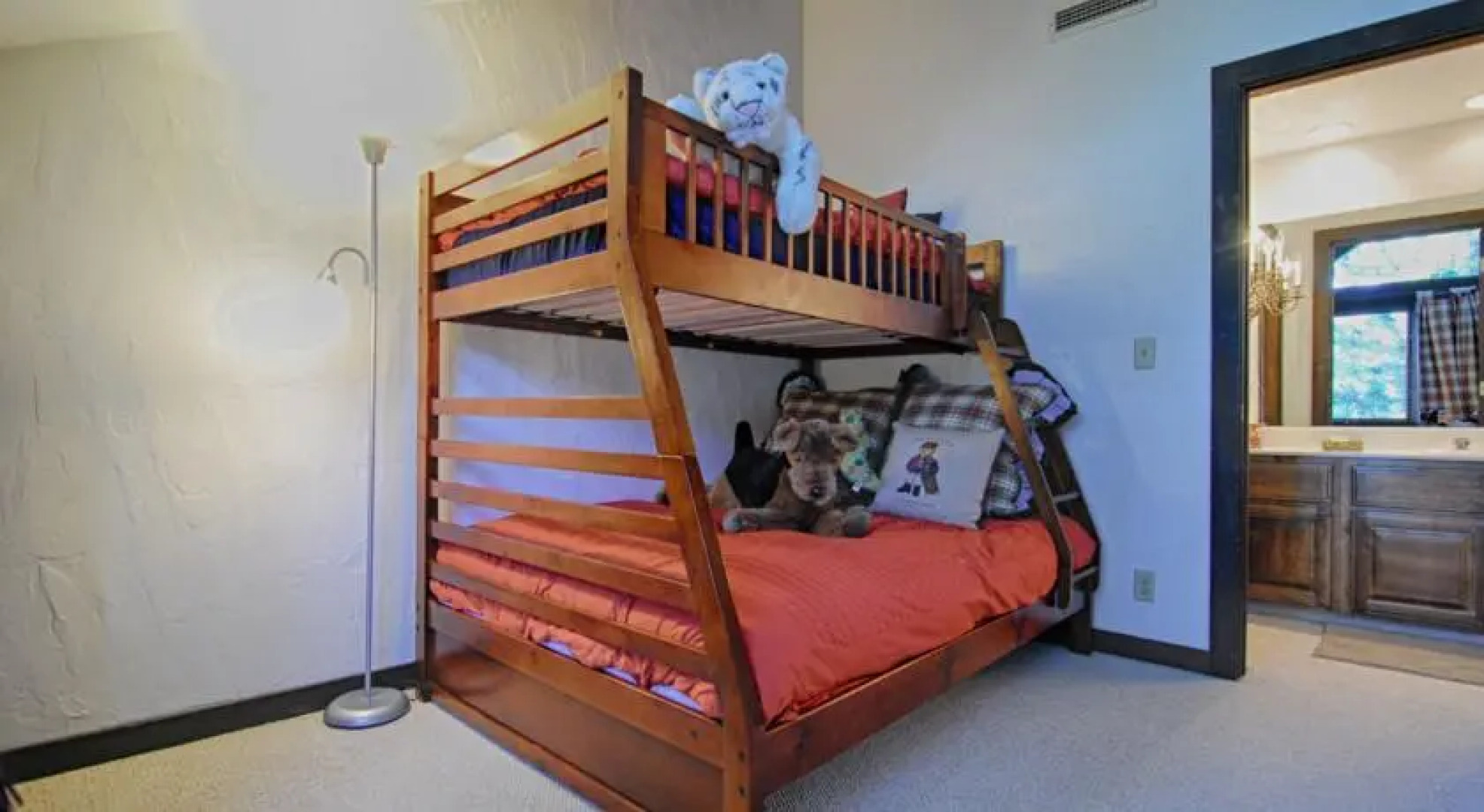 Squaw Tavern Inn by Tahoe Vacation Rentals