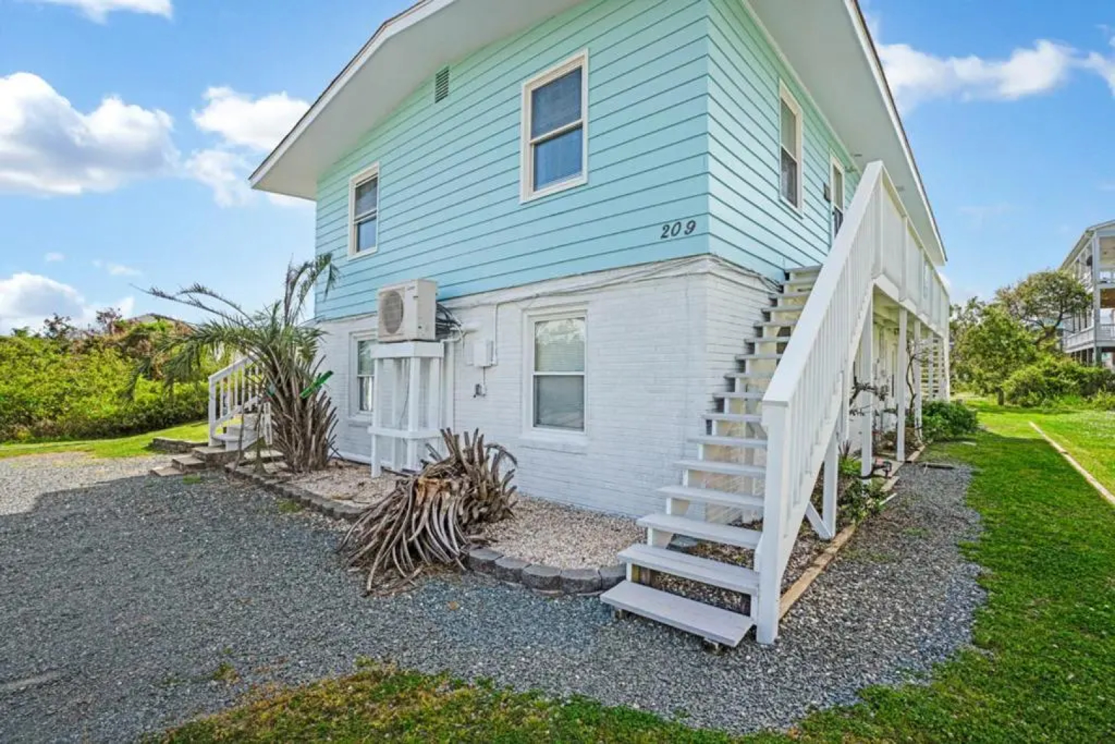 The Hideaway by Oak Island Accommodations