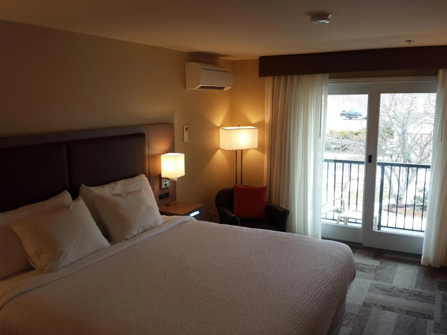 Belfast Harbor Inn
