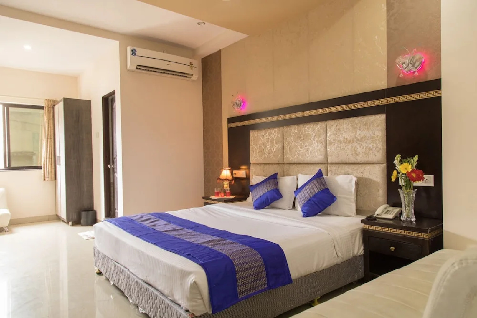 OYO Premium Nagpur C A Road