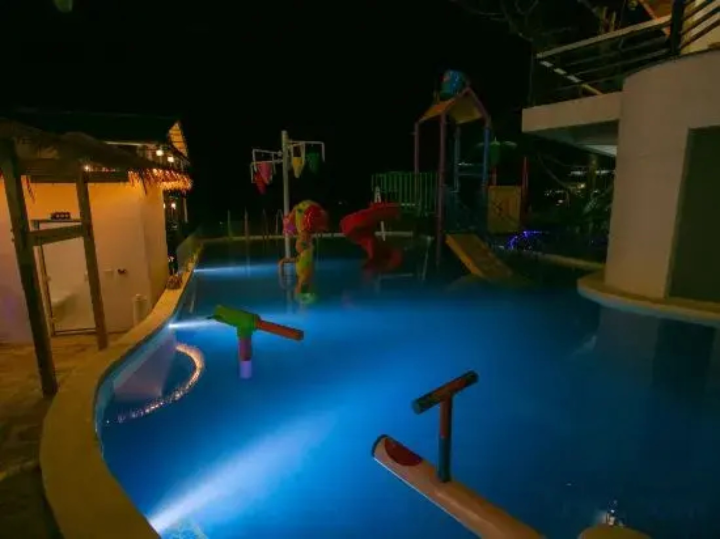 Hailuogou Mulin Sencun Hotel