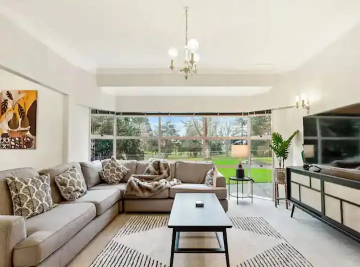 Stunning 4 Bedroom Home In Tranquil Rural Karaka