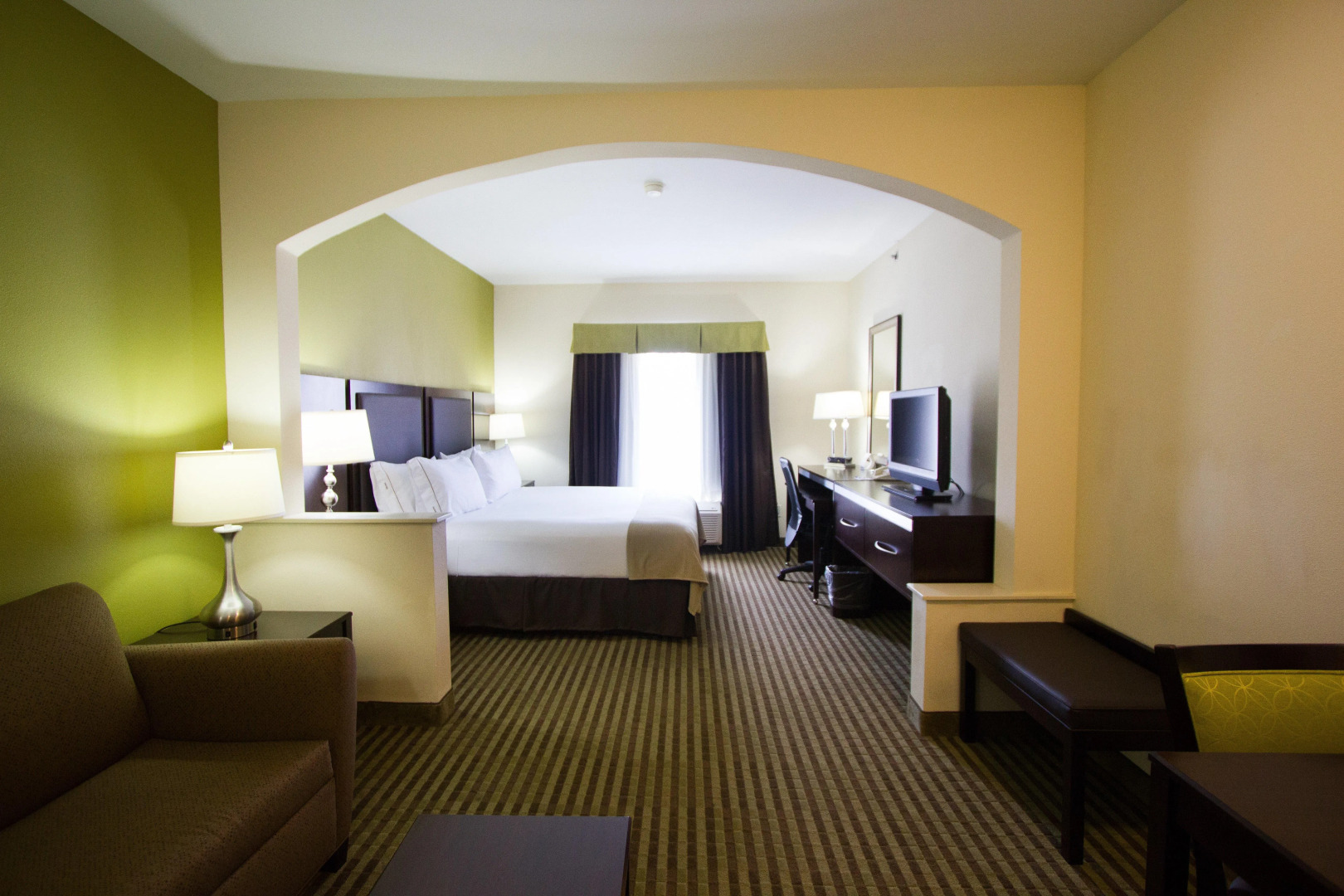Holiday Inn Express Hotel and Suites Nacogdoches by IHG