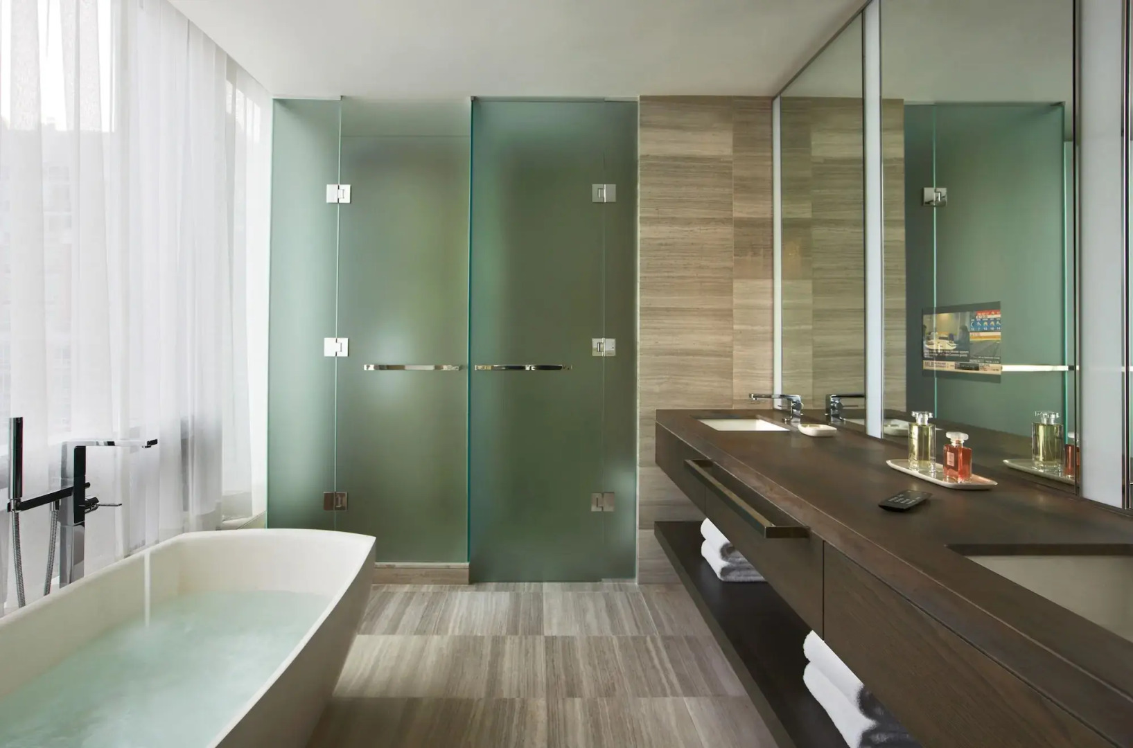 Four Seasons Hotel Toronto