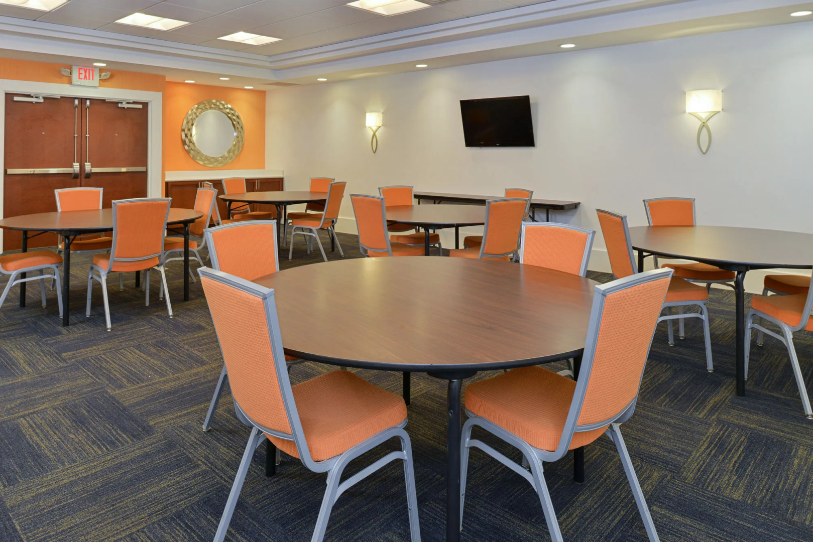 Holiday Inn Express Hotel & Suites Terre Haute by IHG