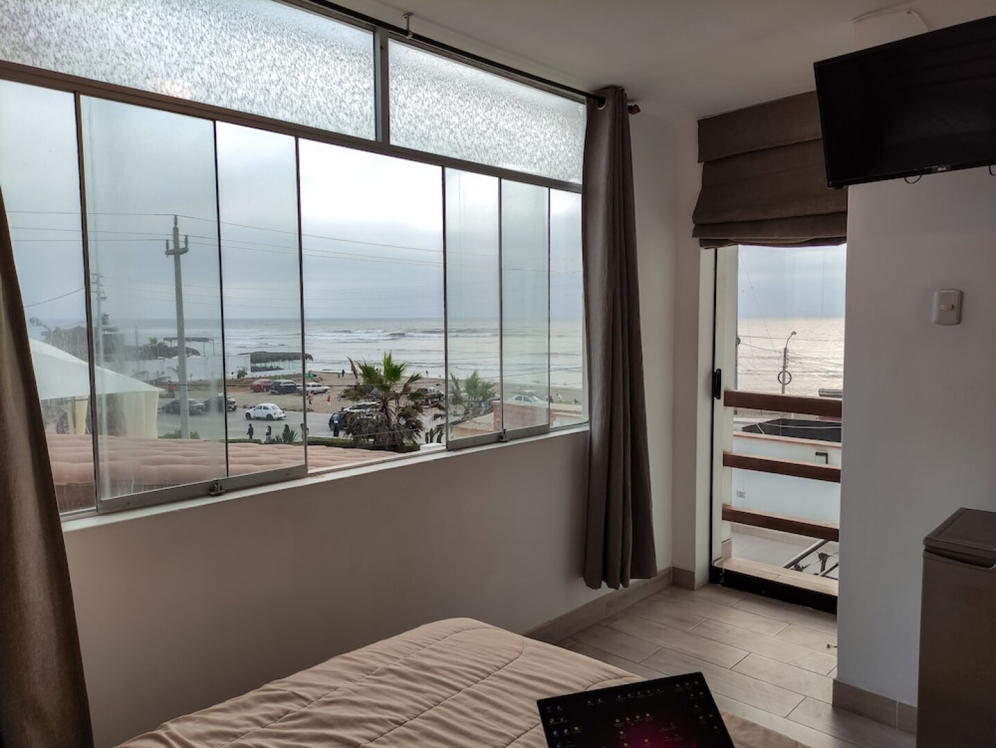 Nuna Chak Hostel & Café