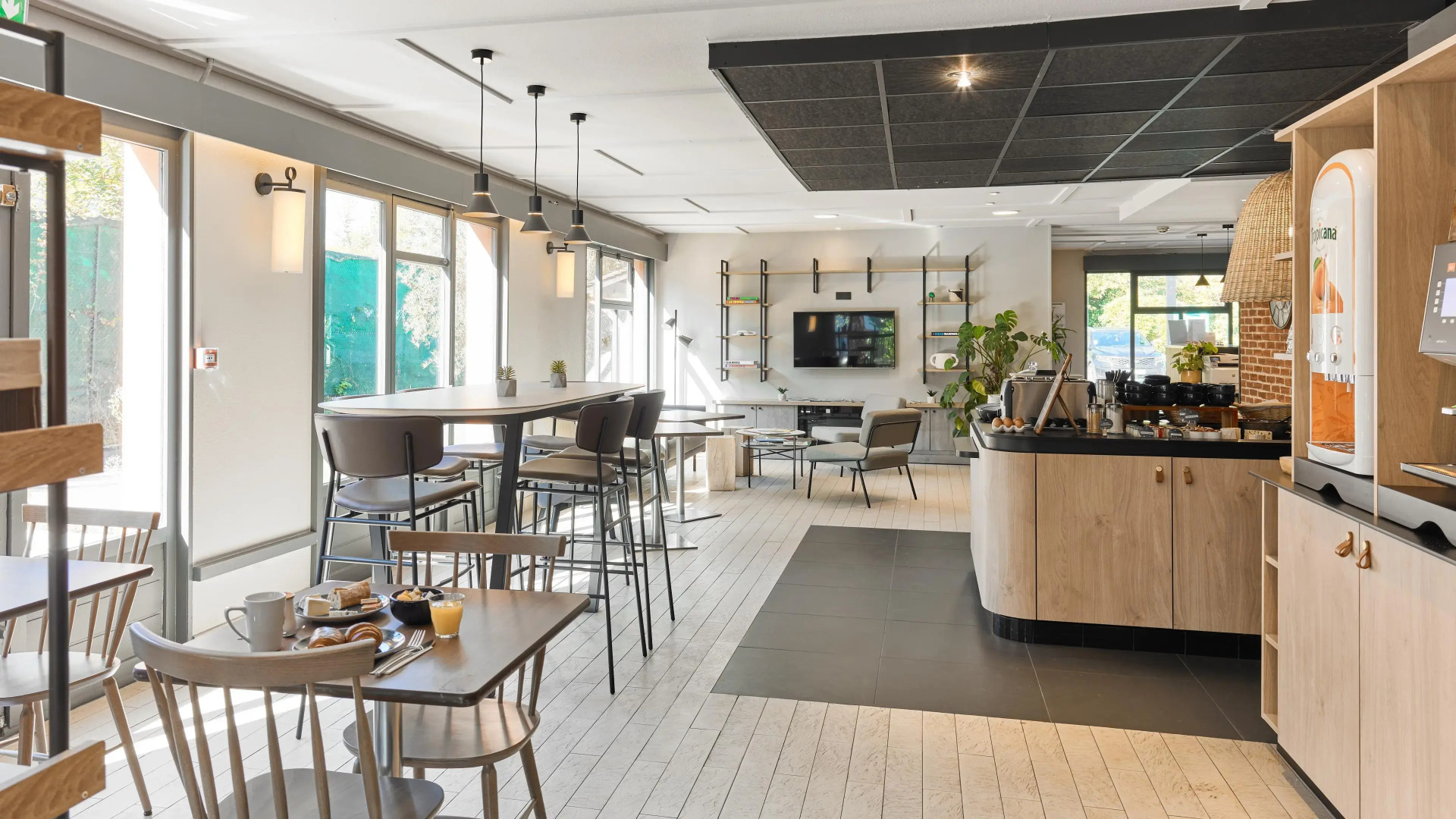 Campanile NATURE - Sannois Ermont