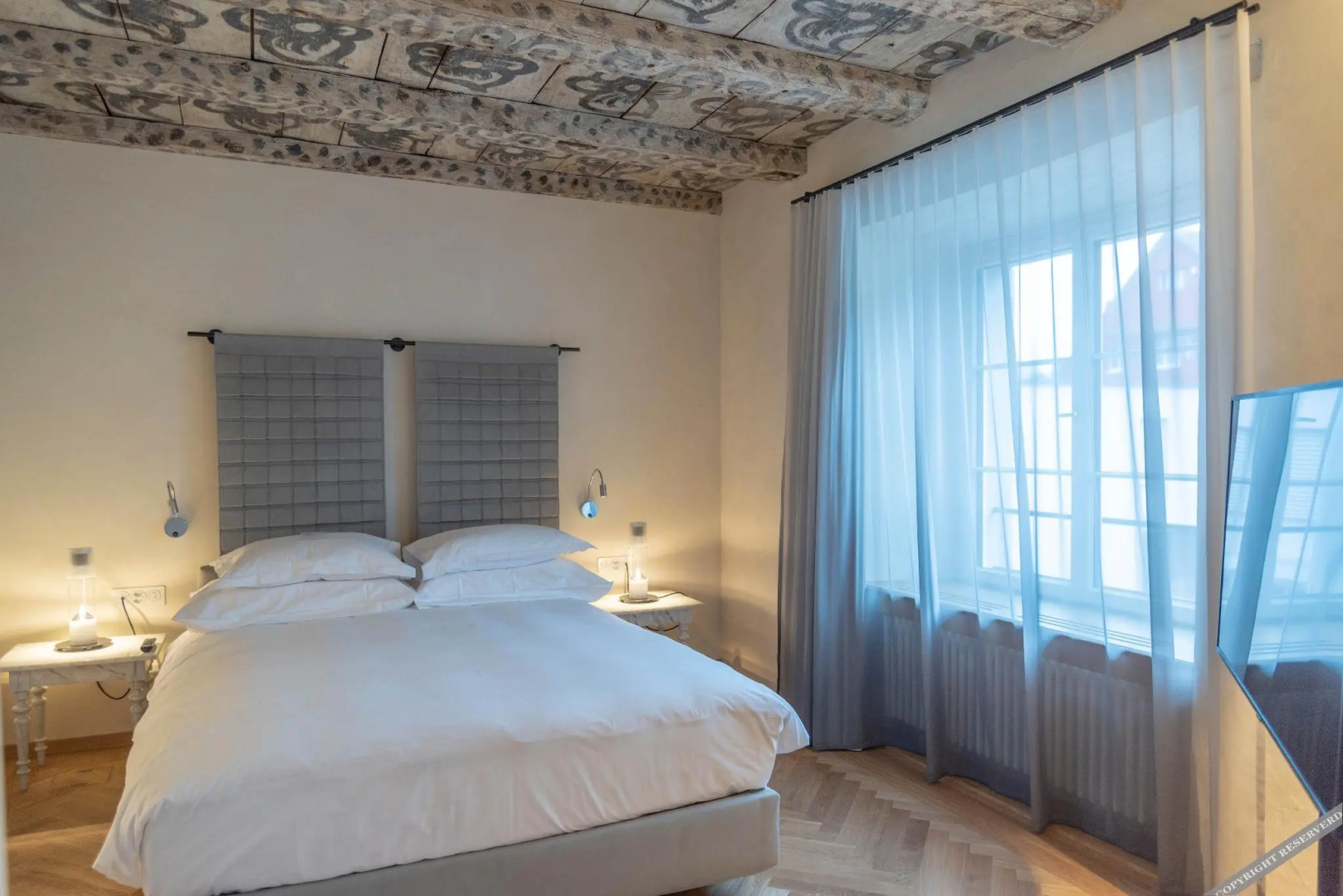 Отель Caspar Swiss Quality