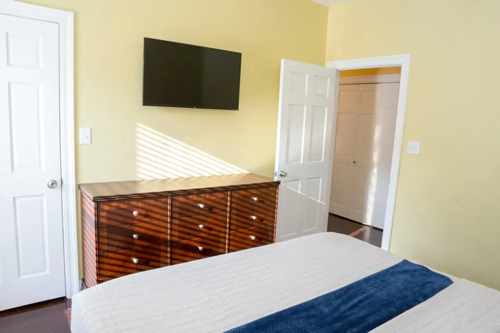 Gorgeous 3 Beds 2 Bath Home Perfect for Long Stays -E-