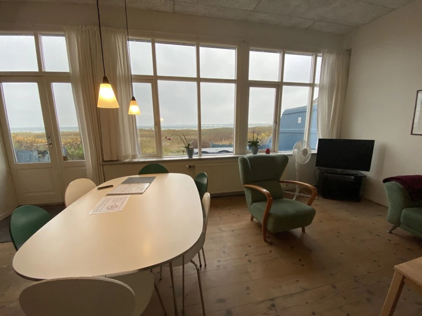 Skaerven Beachfront Condos and Cottage