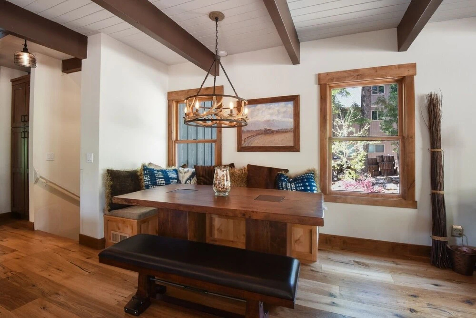 Canterbury Luxury Chalet - Hot Tub, Backs To Forest 3 Bedroom Home by Redawning