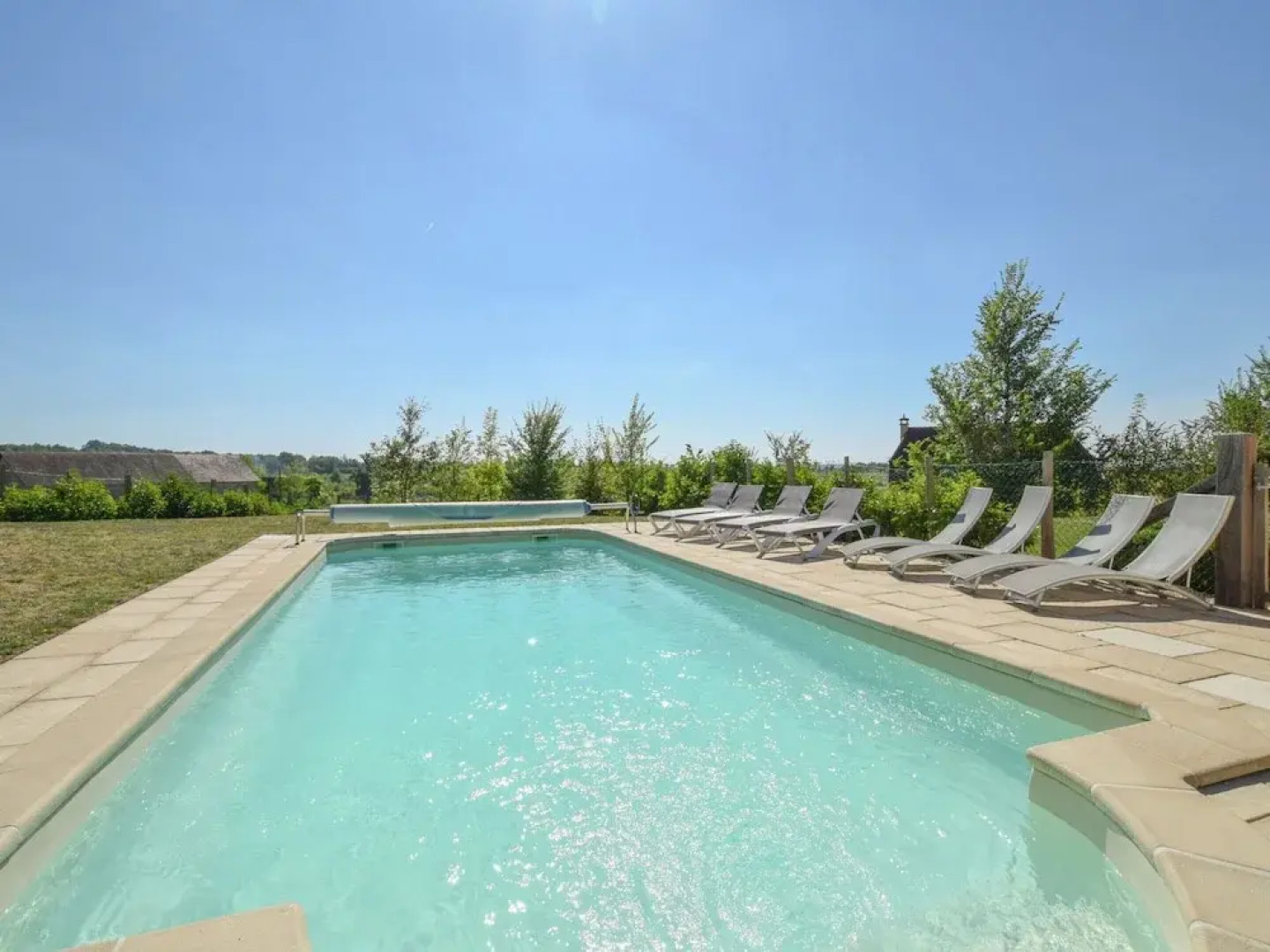 Elegant Countryside Retreat