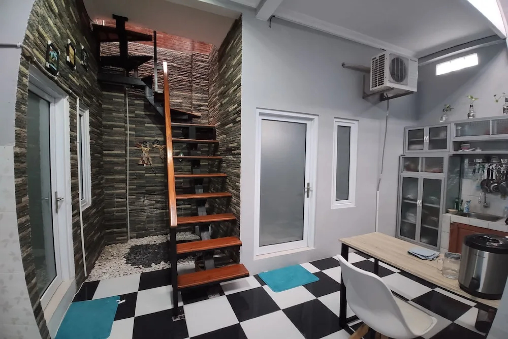 SPOT ON 2789 Omah Jenitra Syariah