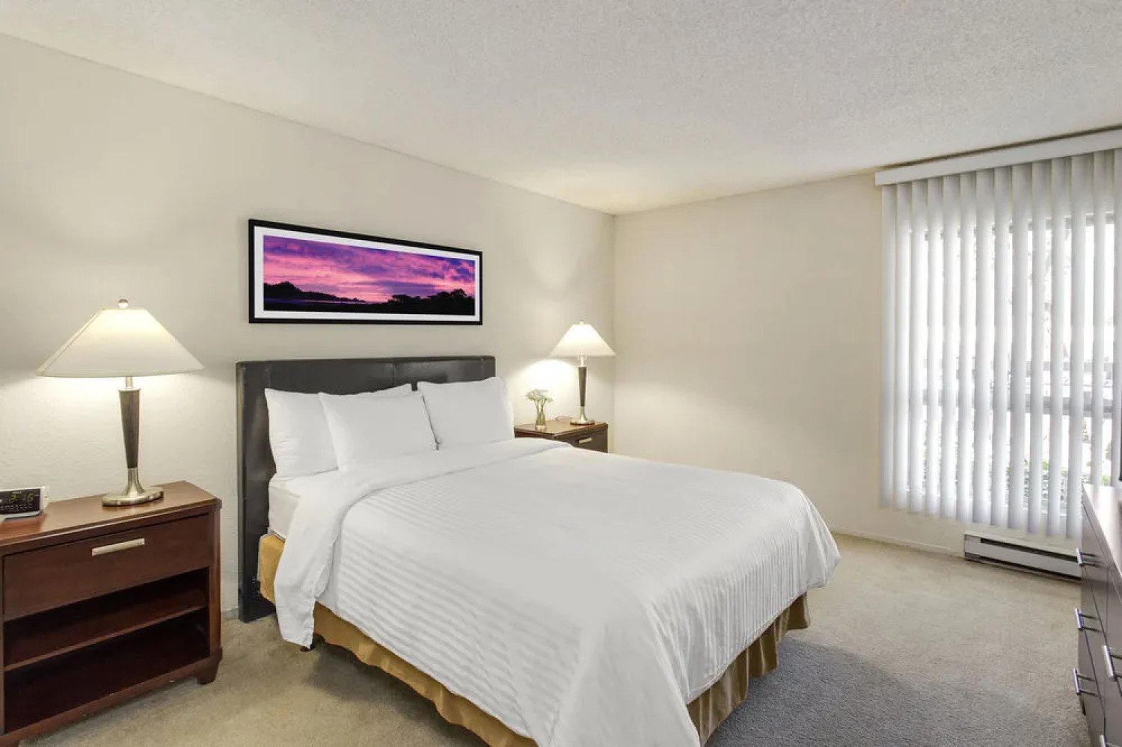 Oakwood Eaves Mountain View at Middlefield