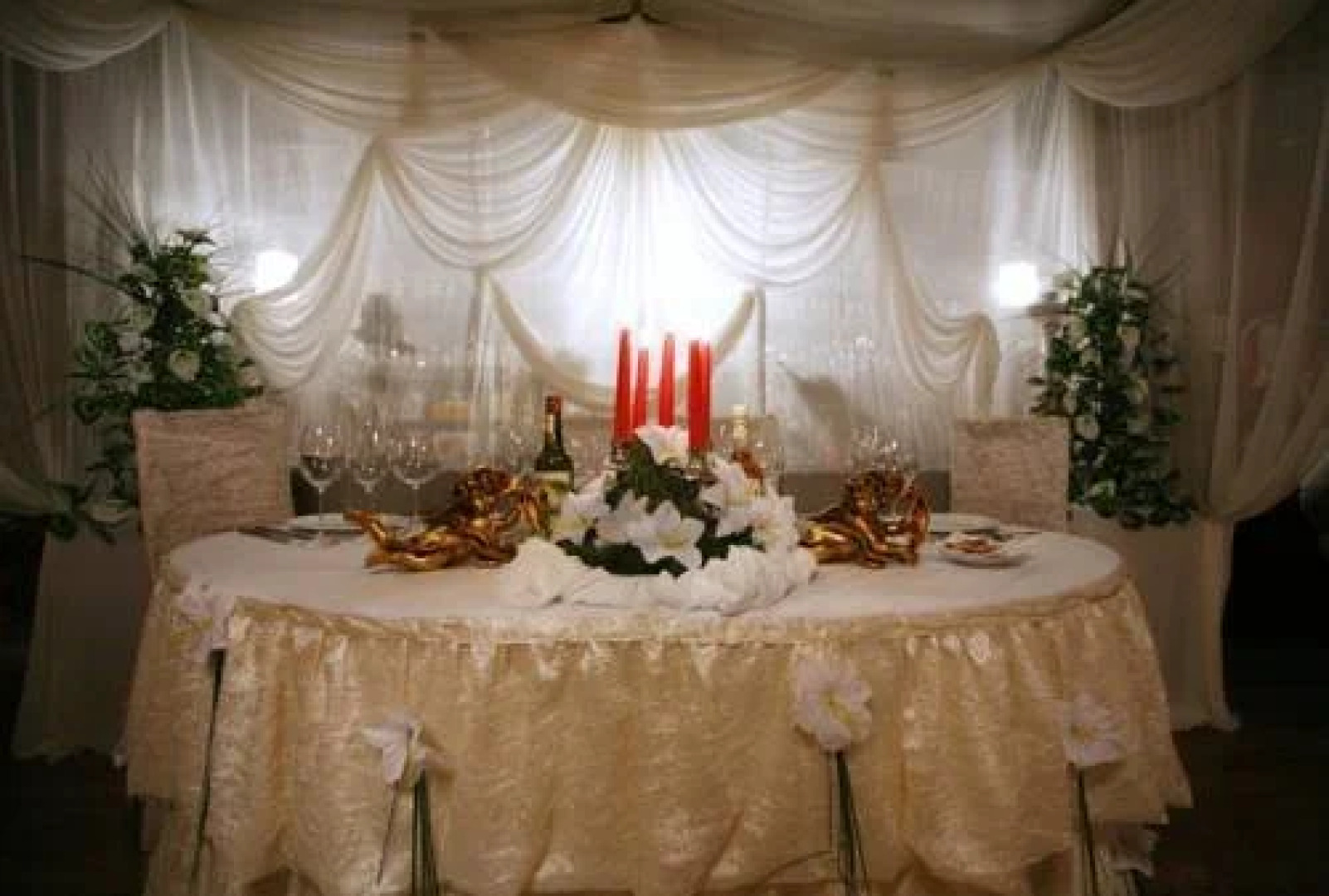 Hotel Trivia Antique