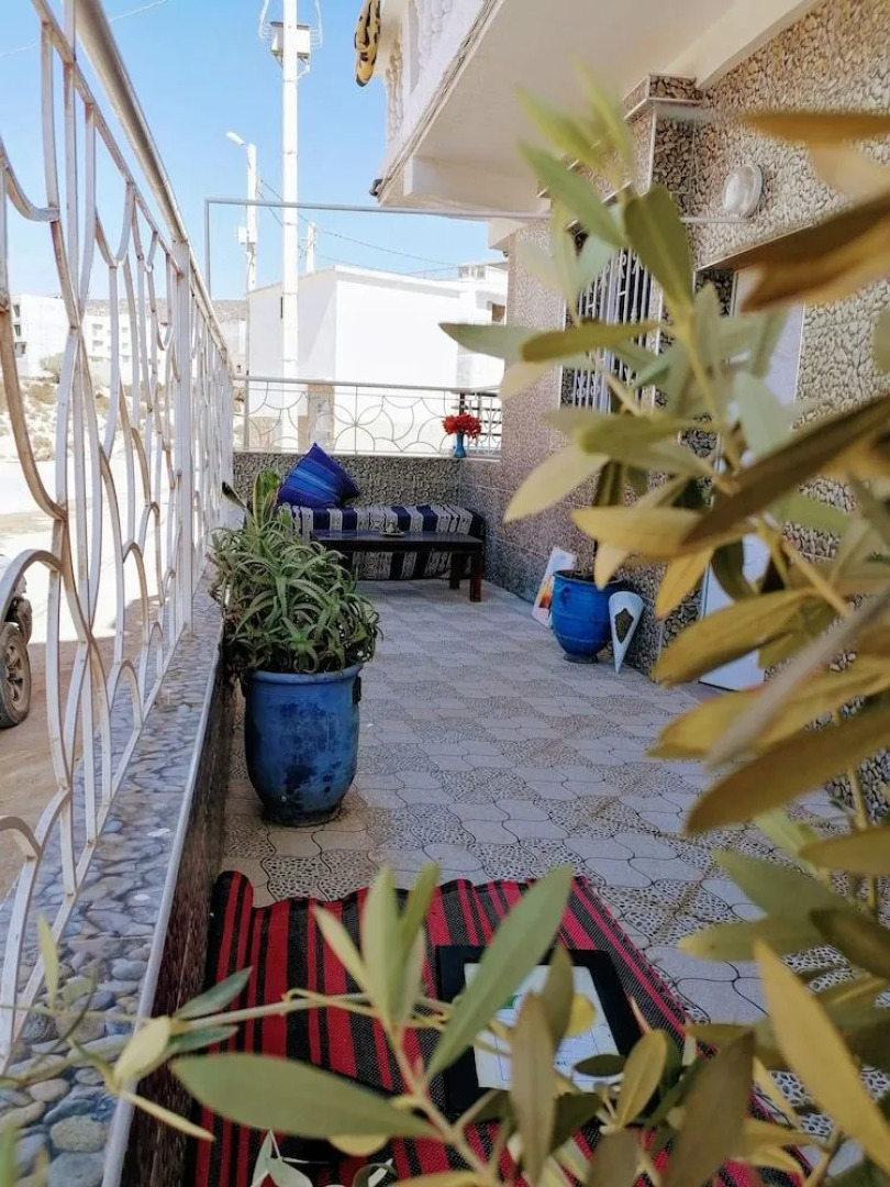 Cozy White House - Hostel